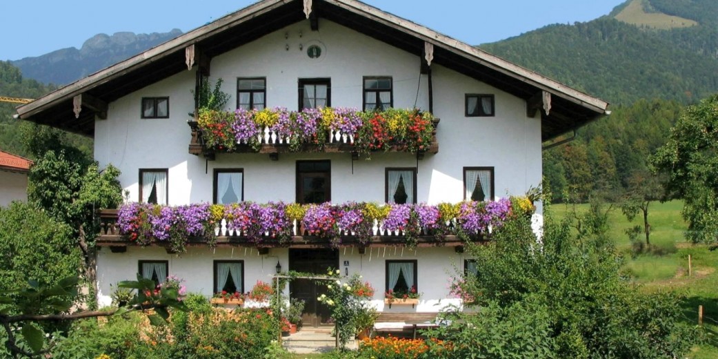 Der Grafn-Hof im Sommer