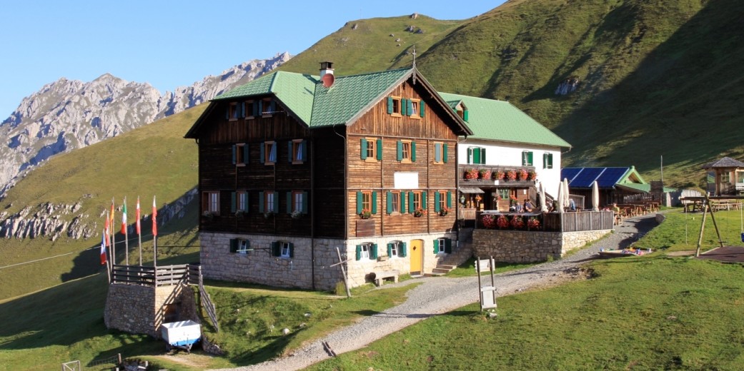 Die Schlüterhütte in 2.306 Meter Höhe
