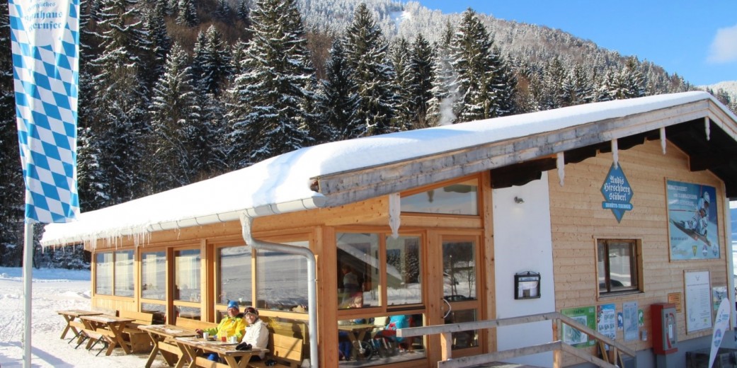 Die Skihütte im Winter