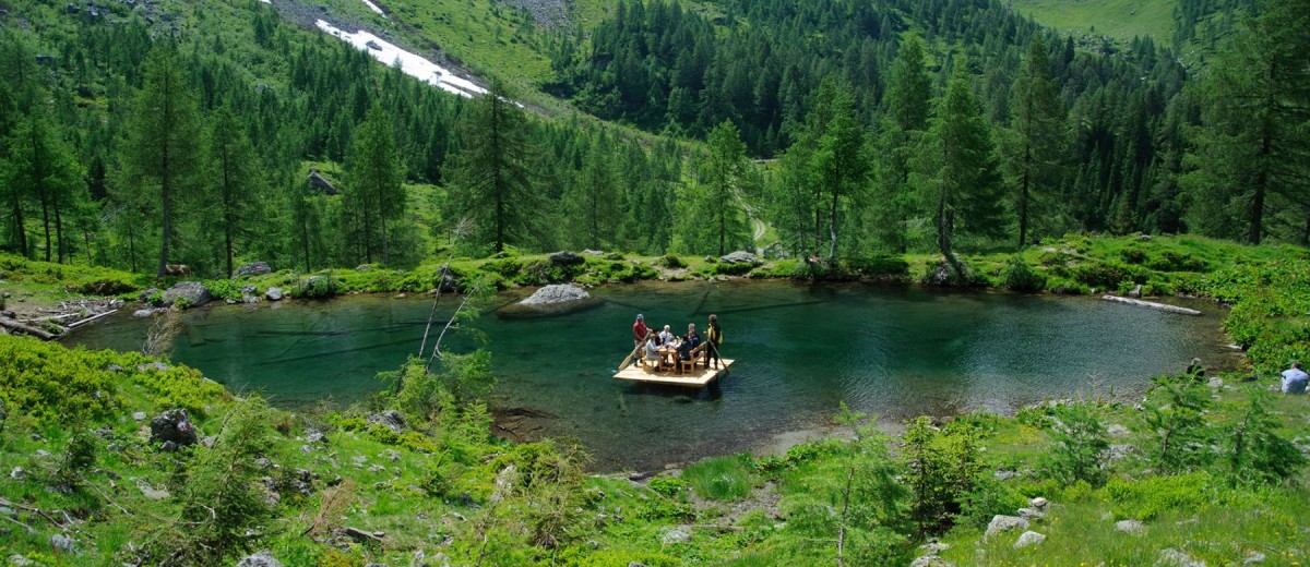 Hundstrichsee (Obergailer See) mit schwimmender Morende (Jause)