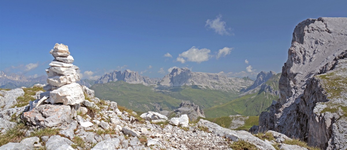 Saaser Calanda (2.584 m) - Steinmandli