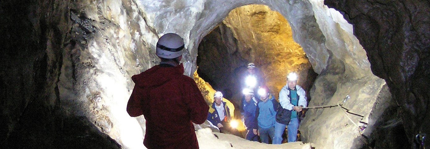 Führung in der Odelsteinhöhle