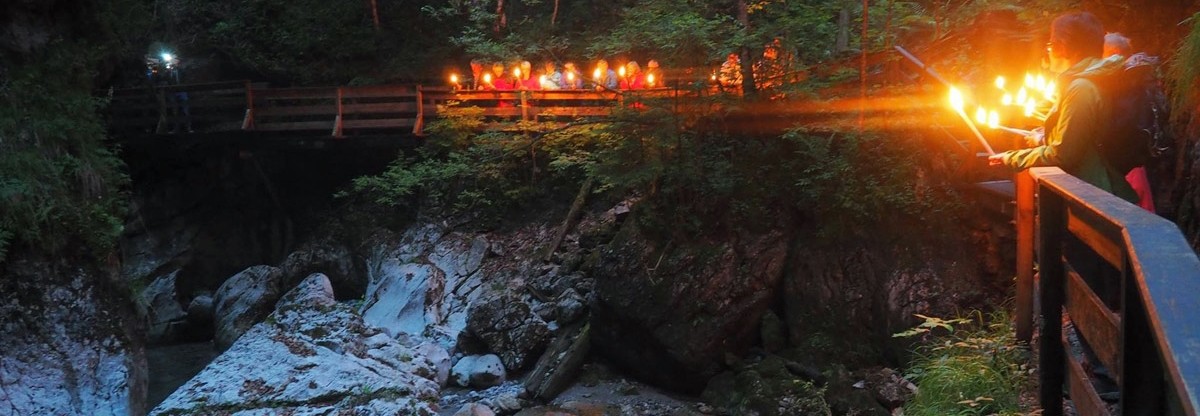 Fackelwanderung durch die Seisenbergklamm