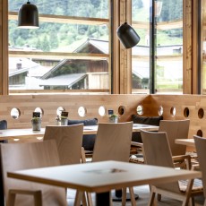 Im Naturparkhaus lädt ein gemütliches Cafè zu einer Pause ein