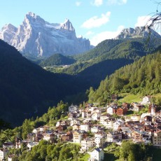Fornesighe (1012 m), eine der 37 Fraktionen der Gemeinde Val di Zoldo