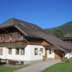 Haus Willi Bauer im Sommer