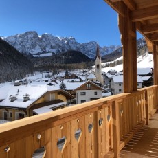 Blick vom Balkon in die Dolomiten