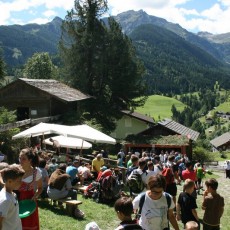 Das Mühlenfest mitten in Maria Luggau, am Tiefenbach