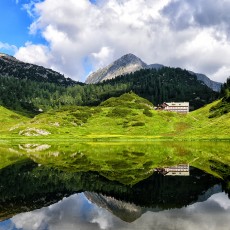 Kärlingerhaus mit Funtensee