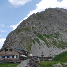 Obstanserseehütte mit Roßkopf