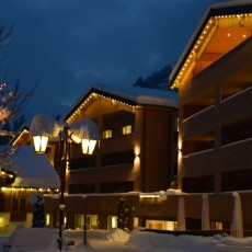 Das Berghotel das Schäfer in Fontanella im Winterkleid