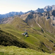 Blick auf die Schlüterhütte (2.306 m)