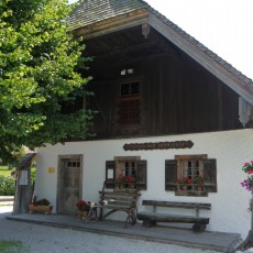 Das Heimathaus in Steinbach, direkt am Attersee