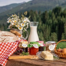 Hofeigene Produkte für ein kräftiges Frühstück