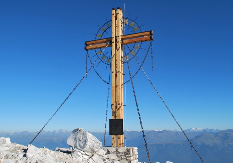 Europakreuz auf der Großen Kinigat (2.689 m)