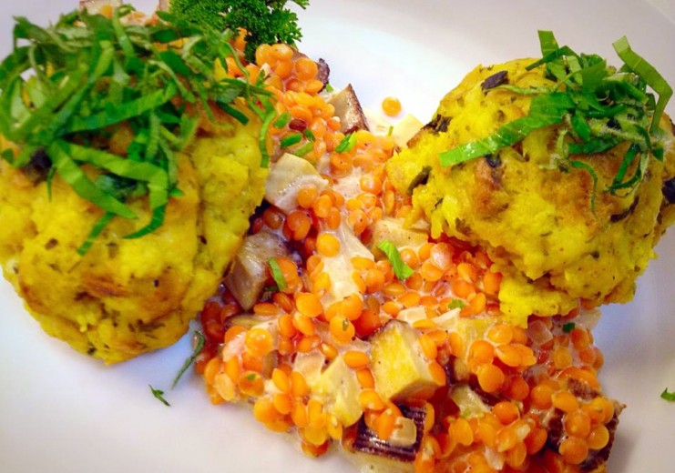 Almkräuterknödel mit Linsengemuese, vegan