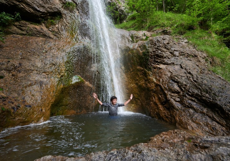 Der Rep-Wasserfall bei Podvolovljek