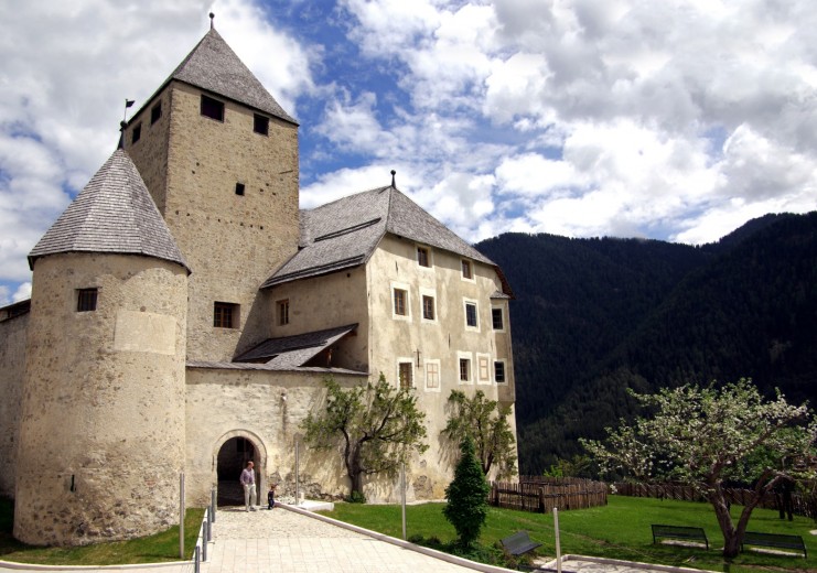 Das Ciastel de Tor / Schloss Thurn beheimatet das Ladinische Landesmuseum in San Martin de Tor / St. Martin in Thurn