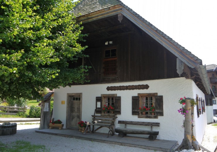 Das Heimathaus in Steinbach, direkt am Attersee