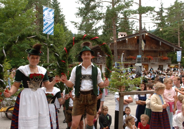 Trachten-Waldfest Leonhardstoana